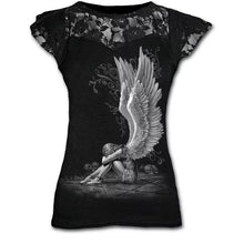 Load image into Gallery viewer, Plus Size Goth Graphic Lace T Shirts for Women Gothic Clothing Black Grunge Punk Tees Ladies Y2k Short Sleeve Tops Summer Tshirt
